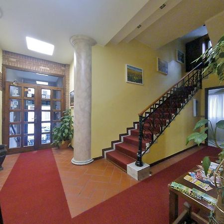 Hotel Trentina Milan Exterior photo